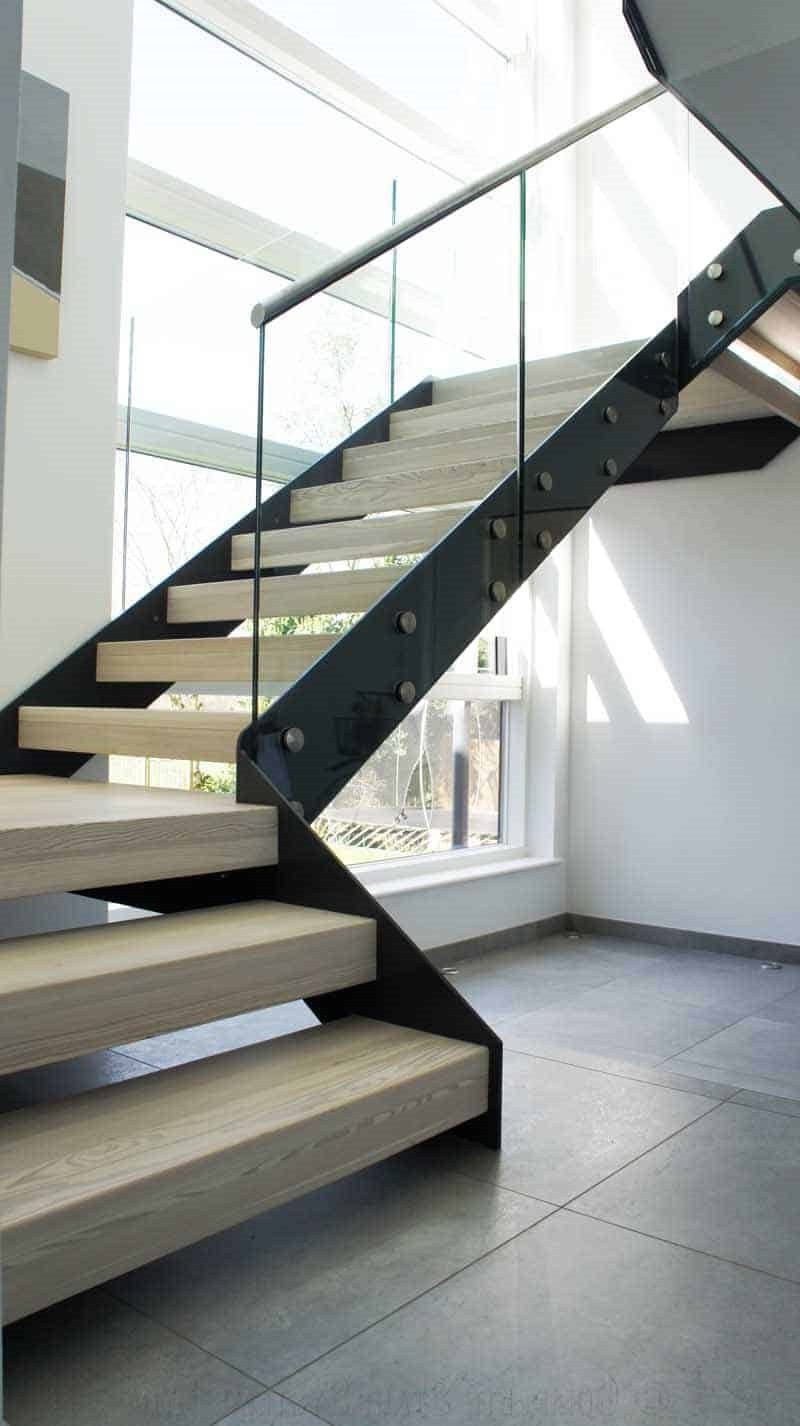 Escadas interiores em madeira preços?