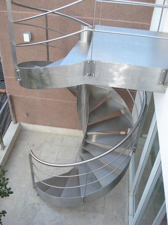 Escada helicoidal de aço Inox