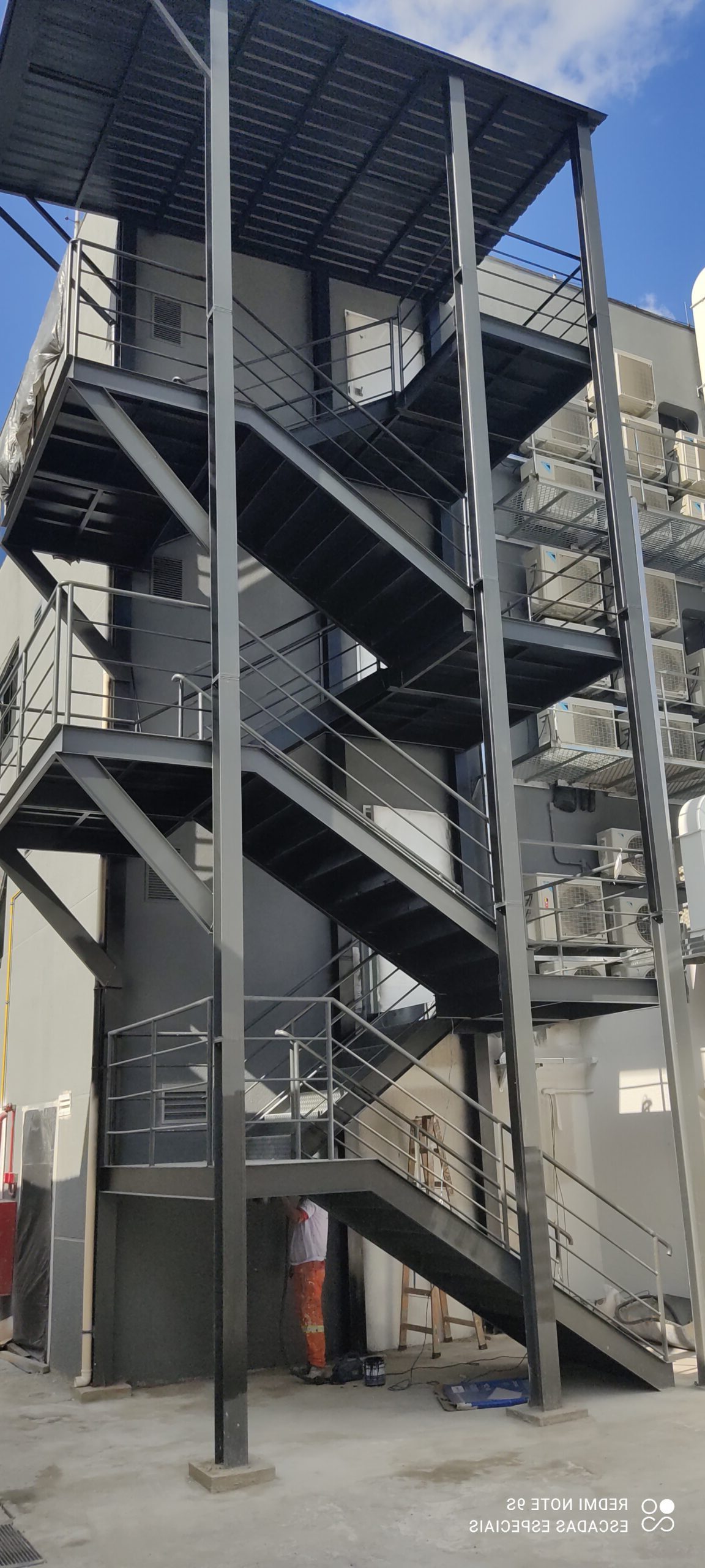 O que é uma Escada de emergência