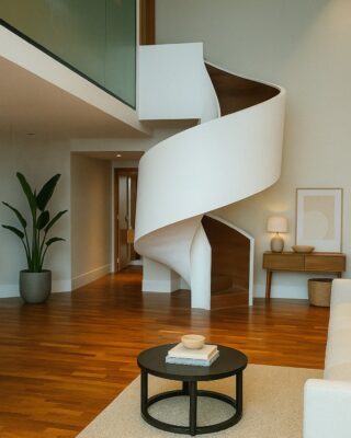 Escada Helicoidal de Luxo